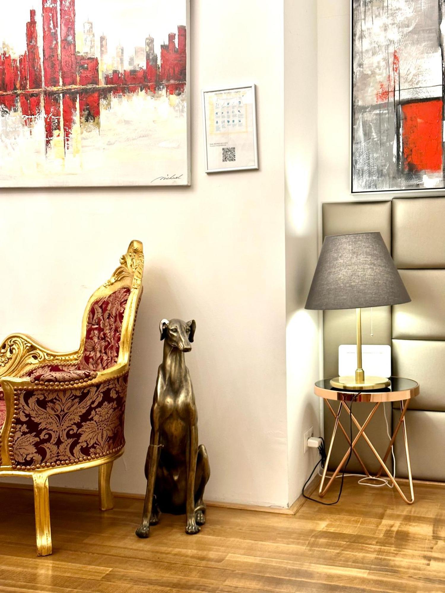 Sisi 103 M2 Apartment Vienna